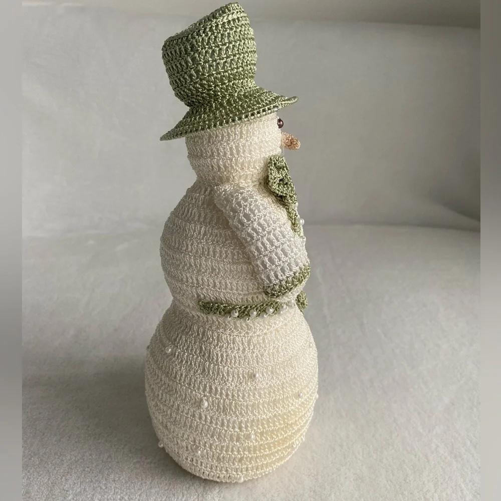 Delicate Crochet Snowman Figurine Cream White Green Pearls Victorian‎ Christmas